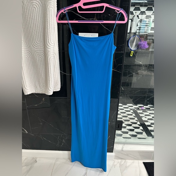 Long stretchy fitted dress ZARA - Picture 3 of 5